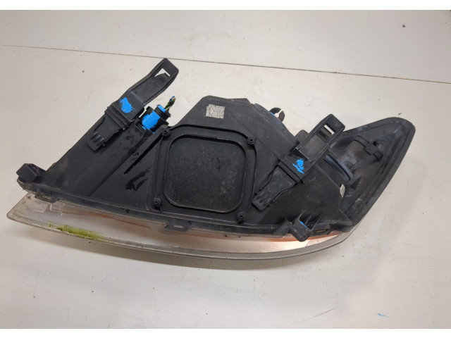 Фара передняя  Ford Focus 2 2008-2011 правая 