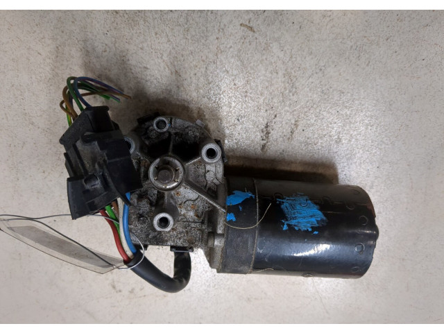 Двигатель стеклоочистителя (моторчик дворников) передний  Audi A4 (B5) 1994-2000      