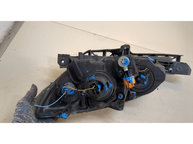 Фара передняя Mazda 3 (BK) 2003-2009 правая