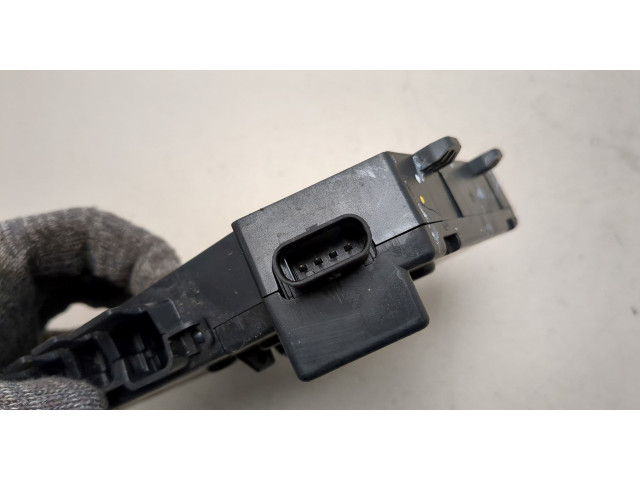 Блок предохранителей  Mercedes GLC X253 2015-2022      A2055402850   