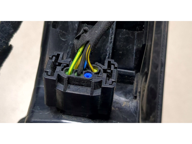 Задний фонарь          