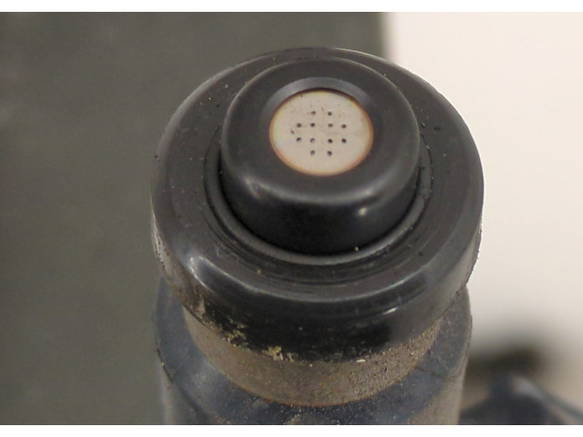 Форсунка топливная  Mitsubishi Outlander 2003-2009    1465A051, 1465A048     