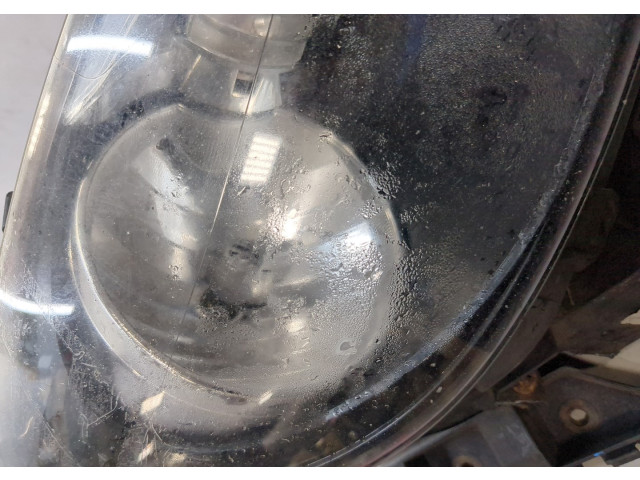 Фара передняя Volkswagen Golf 6 2009-2012 правая