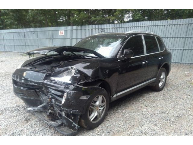 Zámek zadních dveří      