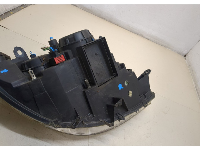 Фара передняя Peugeot 807 левая