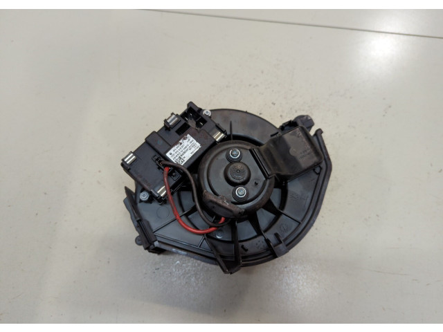 Моторчик печки  Audi A6 (C6) 2005-2011        