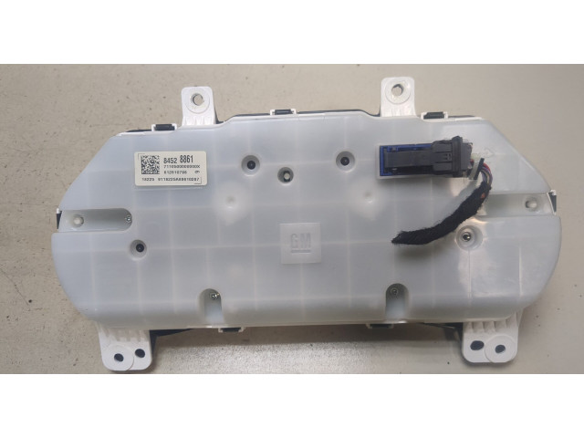 Панель приборов  Chevrolet Equinox 2017-       84528861     