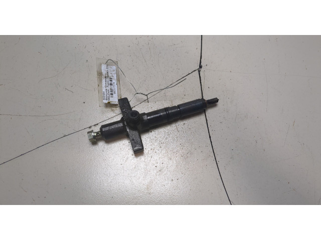 Форсунка топливная Mitsubishi Pajero / Montero 2000-2006 ME203961