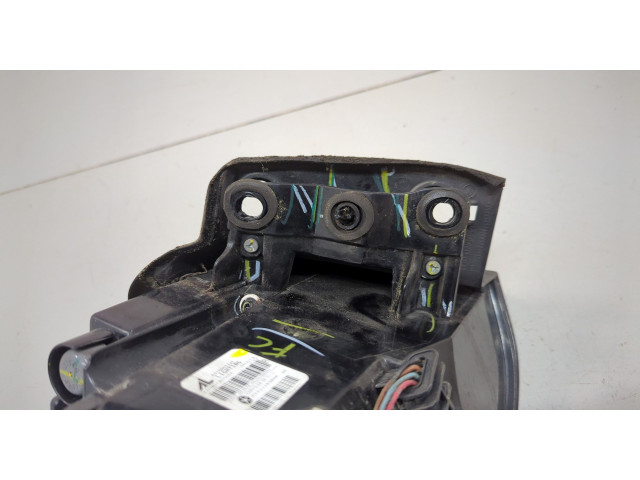 Задний фонарь 55112838AB