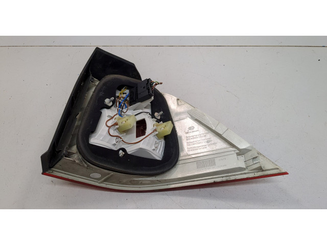 Задний фонарь