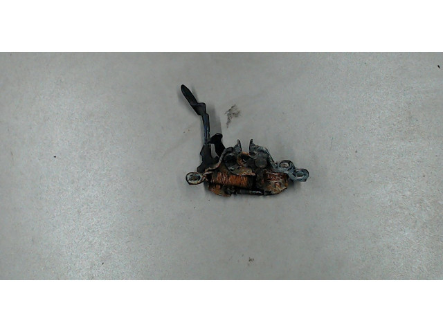 Замок капота Nissan Altima 4 2007-2012