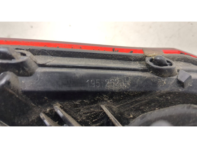 Задний фонарь          