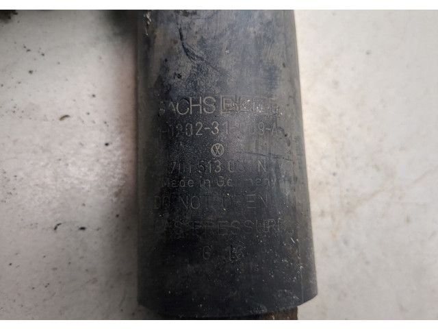 Стойка амортизатора  Volkswagen Transporter 4 1991-2003 701513031N     