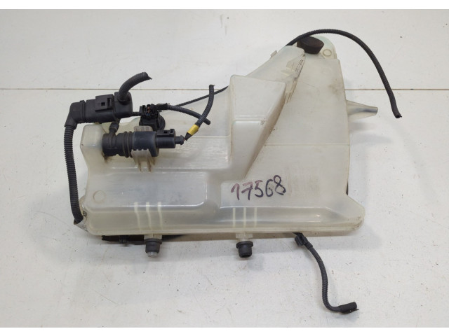 Бачок омывателя Porsche Panamera 2009-2016