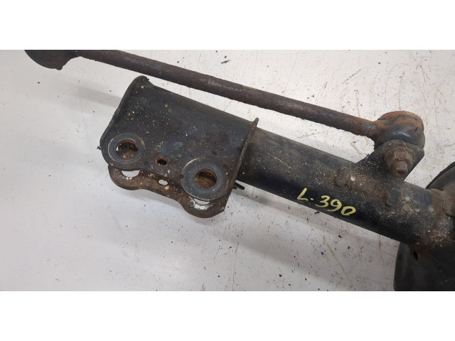 Стойка амортизатора Lexus RX 1998-2003