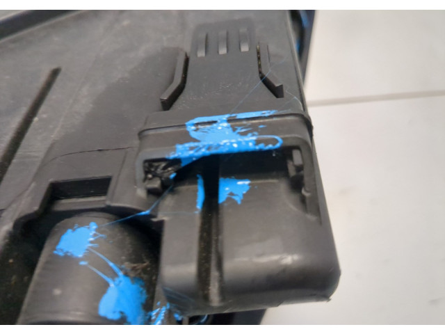 Фара передняя  Ford Focus 2 2008-2011 правая 