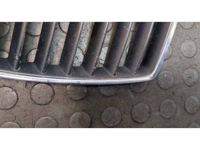 Решетка радиатора Mitsubishi Lancer 9 2003-2006