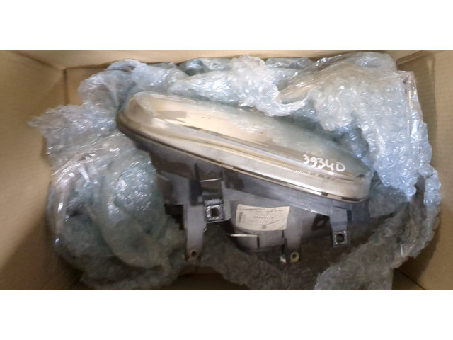 Фара передняя  Volkswagen Golf 4 1997-2005 правая 