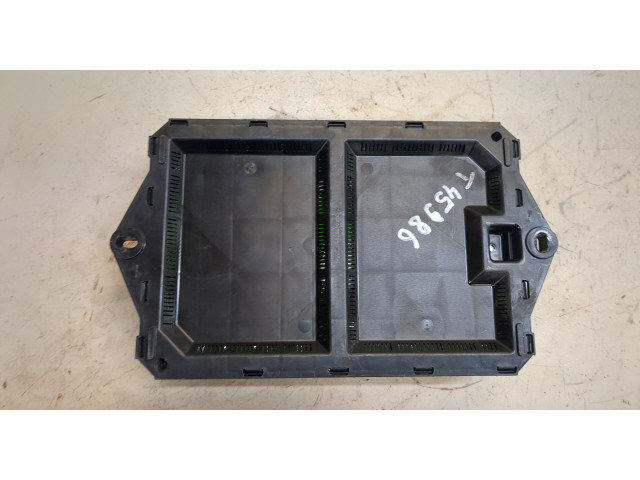 Блок предохранителей Jaguar XF 2007–2012 7340955430