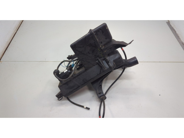 Бачок омывателя Nissan Pathfinder 2012-2020