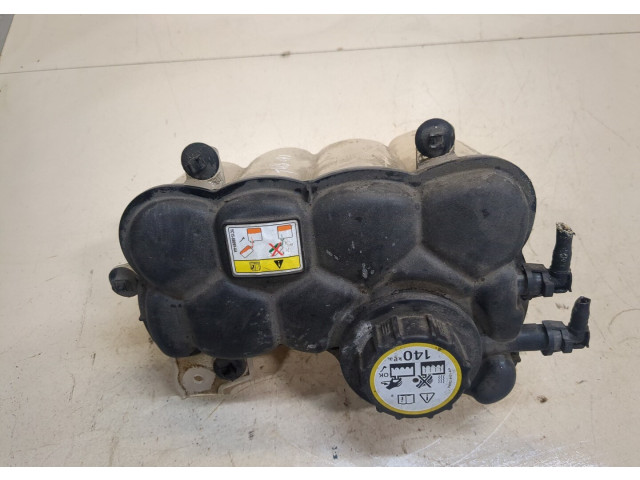 Бачок расширительный Jaguar XE 2015-