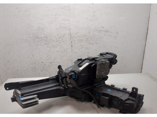 Фара передняя  Cadillac XT4 левая 