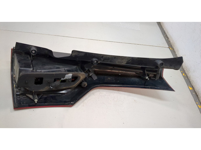 Задний фонарь          