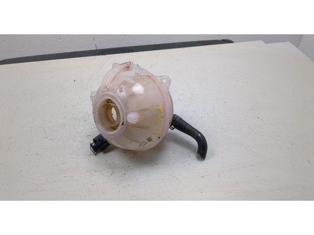 Бачок расширительный Volkswagen Passat 6 2005-2010