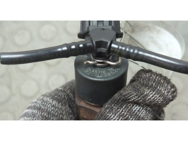 Форсунка топливная  Volvo S40 / V40 1995-2004    0445110146     