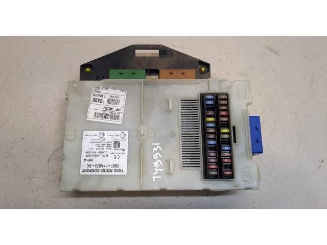 Блок предохранителей  Ford S-Max 2006-2010         