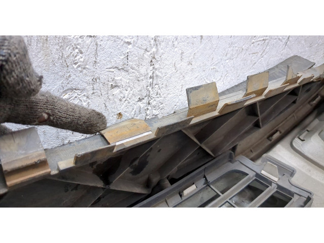 Бампер  Volvo V50 2004-2012 передний   