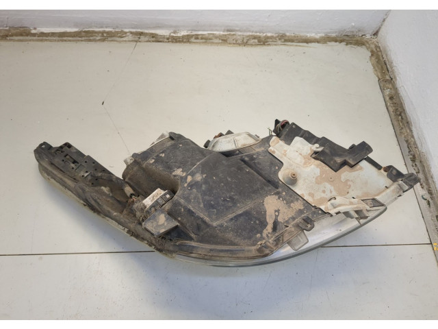 Фара передняя Toyota Avensis 3 2008-2018 левая