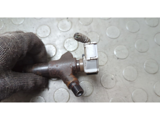 Форсунка топливная  Toyota RAV 4 2006-2013    2367029125     