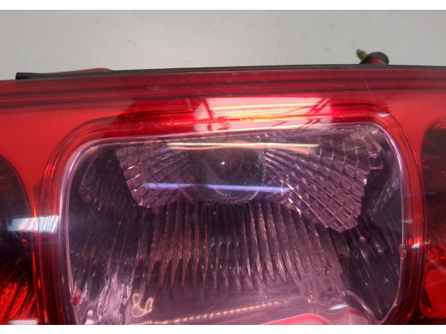 Задний фонарь