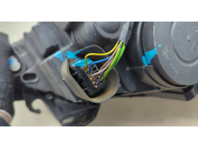 Фара передняя  Peugeot 3008 2009-2016 левая 