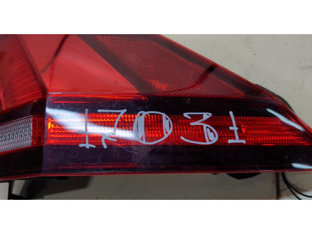 Задний фонарь          