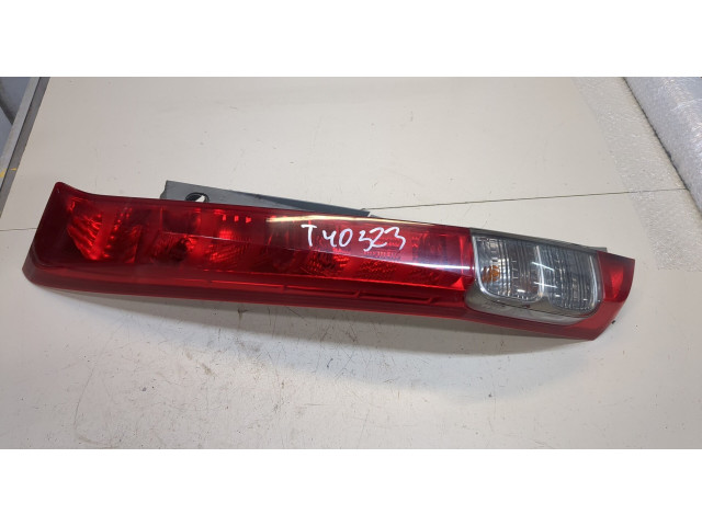 Задний фонарь