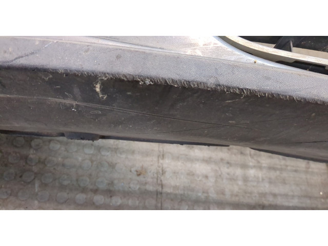 Бампер Volkswagen Golf 5 2003-2009 передний