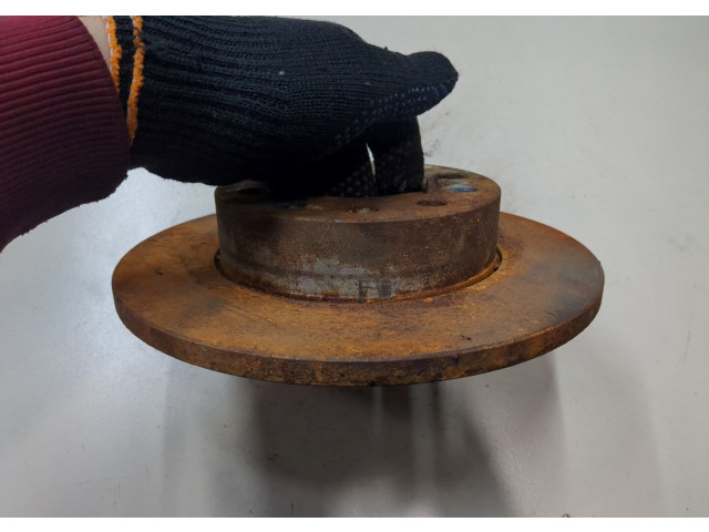 Диск тормозной Volkswagen Caddy 2015- задний