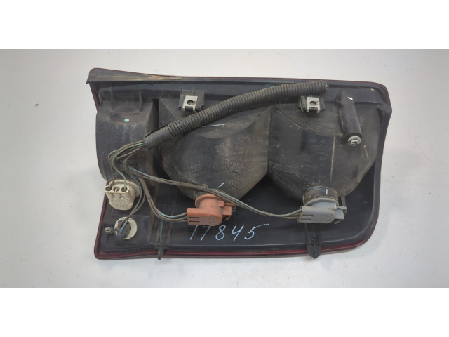 Задний фонарь 15044523