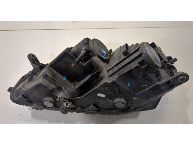 Фара передняя Volkswagen Passat 7 2010-2015 Европа правая