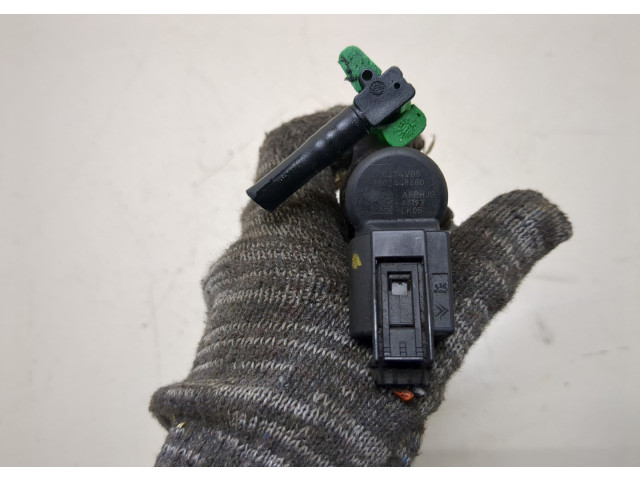 Форсунка топливная  Peugeot 5008 2009-2016    9802448680     