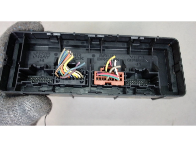 Блок комфорта  Chevrolet Camaro 2009-2013      13585882   