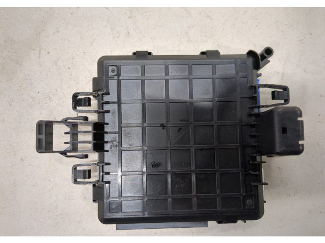 Блок комфорта Mazda 3 (BP) 2019- D41S675Z0