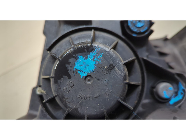 Фара передняя  KIA Rio 2005-2011 правая 