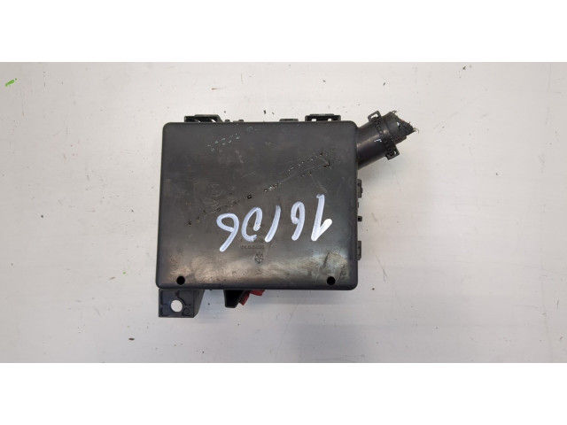 Блок предохранителей Volvo XC90 2002-2006 P04608767AC 2.9