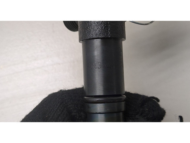 Форсунка топливная Mitsubishi Pajero / Montero 2000-2006 ME203961