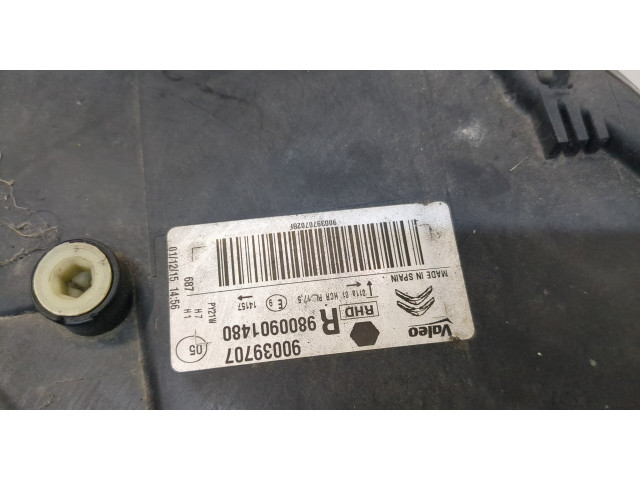 Фара передняя  Citroen C4 Cactus правая 