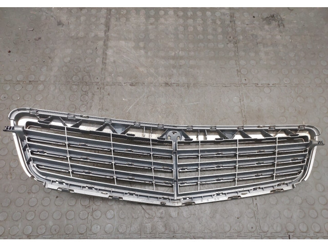 Решетка радиатора Mercedes C W204 2007-2013