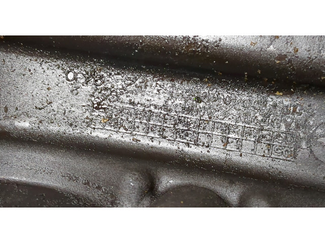 Клапанная крышка двигателя ДВС Cadillac CTS 2002-2007 3.6